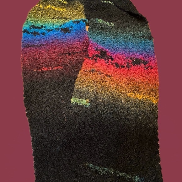 NEW Boutique Vibrant Hand-Knitted Scarf with Tasseled Fringe, Multicolored - Picture 5 of 11